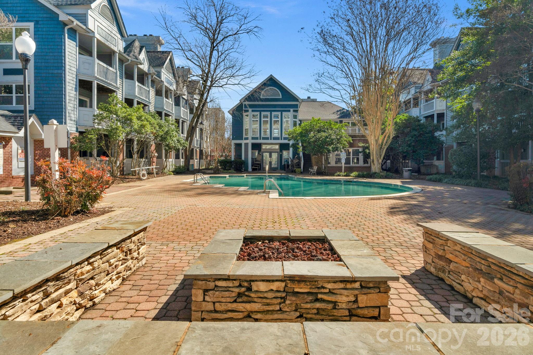 513 N Graham Street #2E — Charlotte