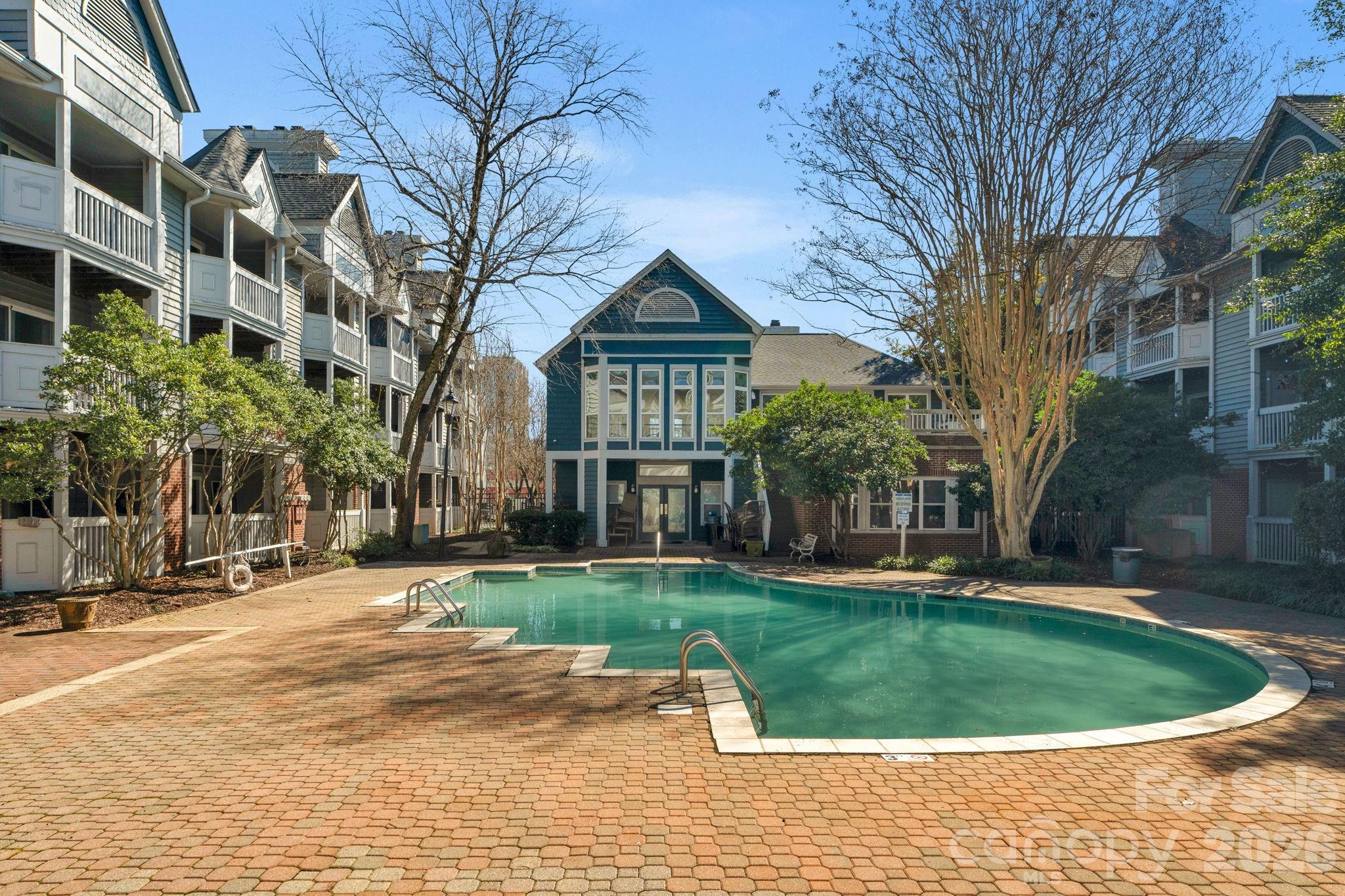 513 N Graham Street #2E — Charlotte