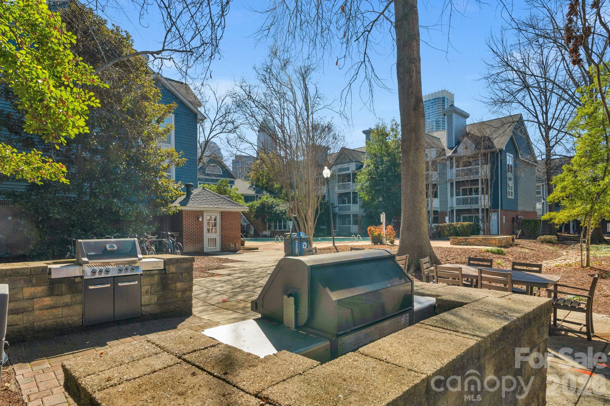 513 N Graham Street #2E — Charlotte