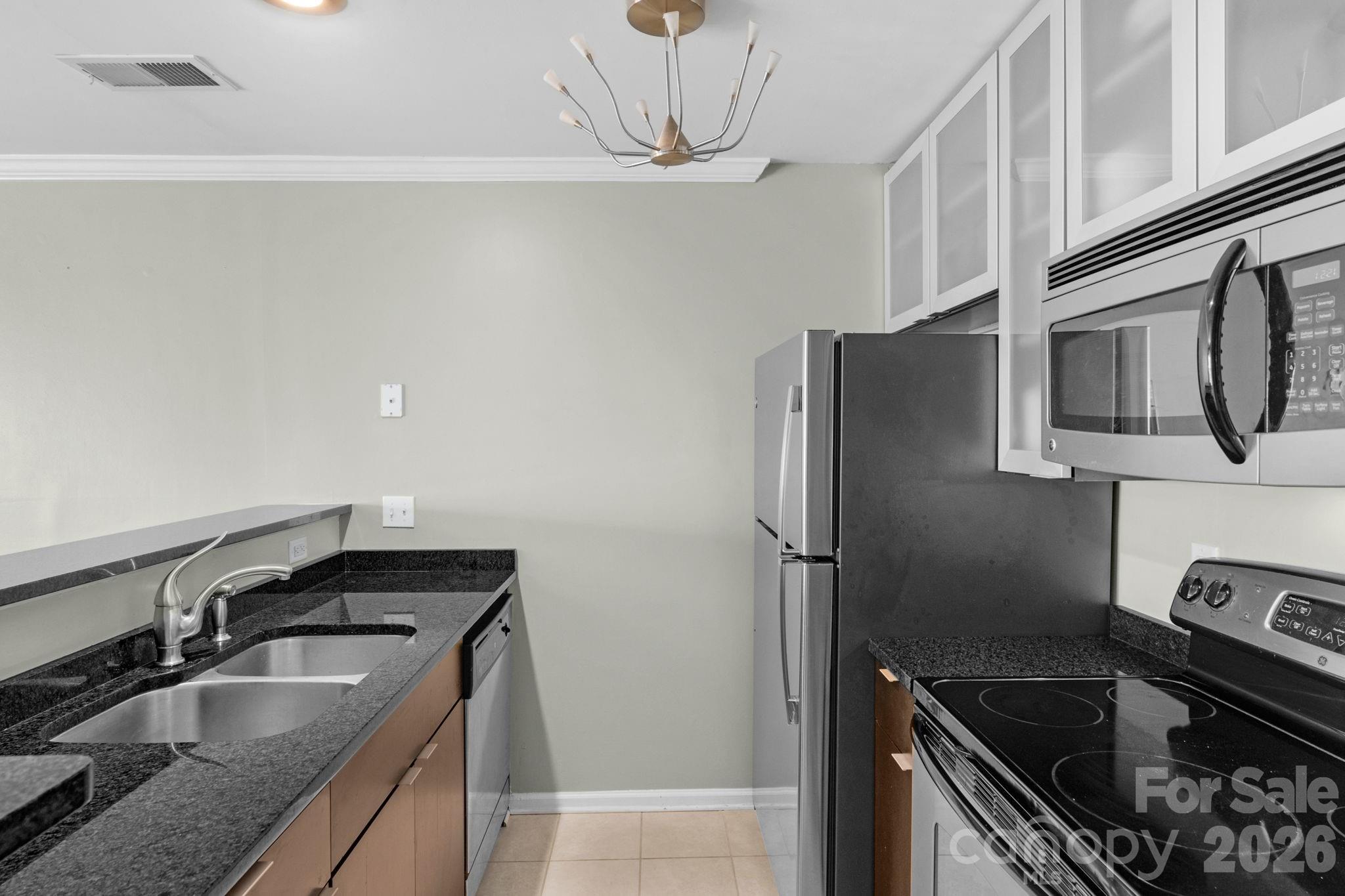 513 N Graham Street #2E — Charlotte