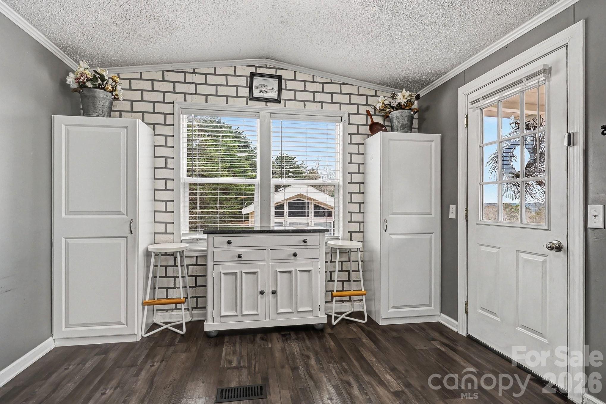 121 Grand View Drive #202/202A — New London