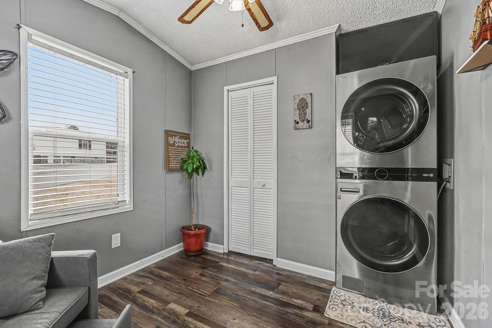 121 Grand View Drive #202/202A — New London