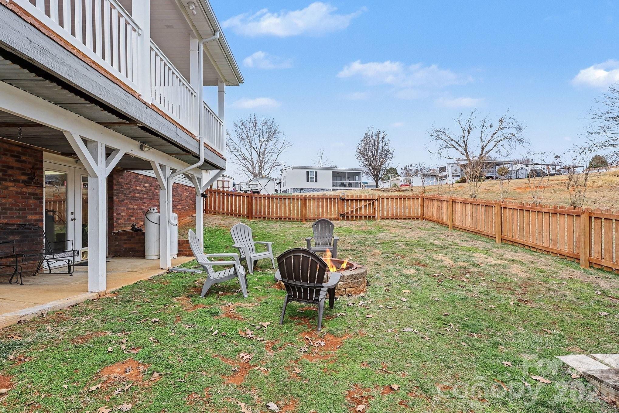 121 Grand View Drive #202/202A — New London