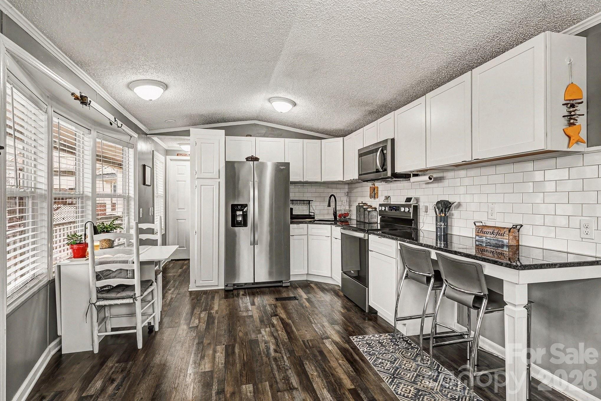121 Grand View Drive #202/202A — New London