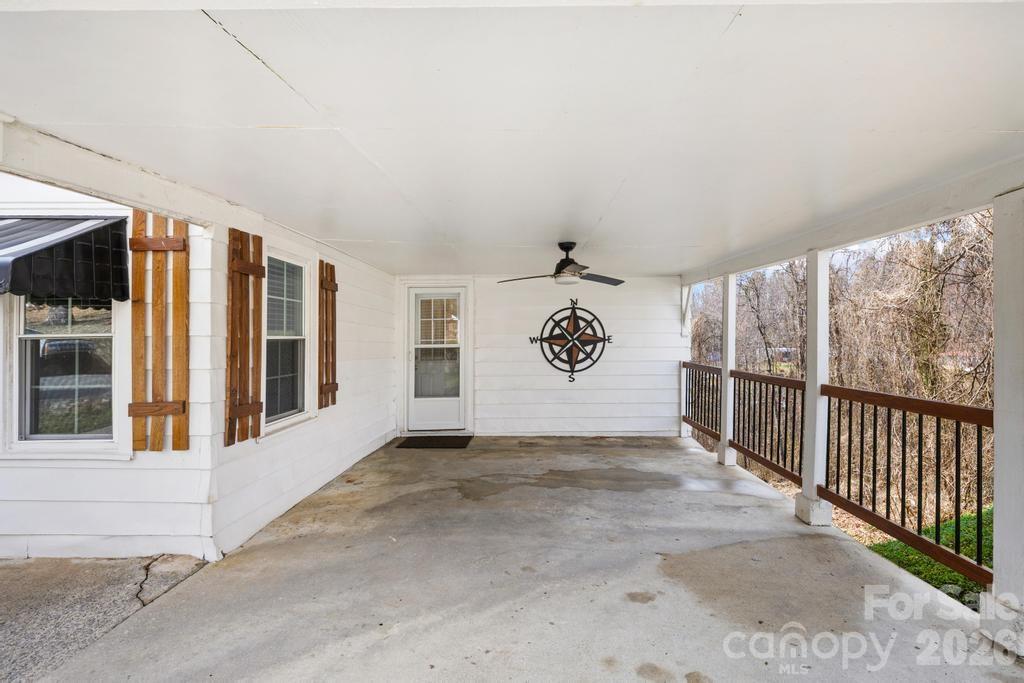 430 Arlington Circle NW — Lenoir