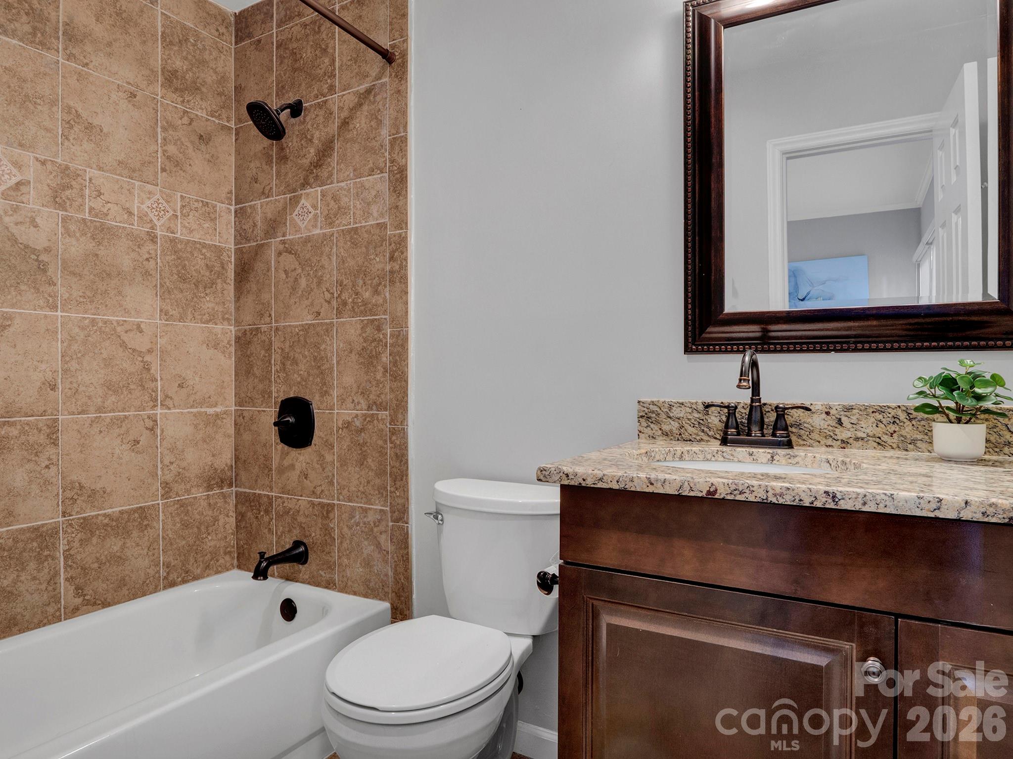 239 S Clarkson Street — Charlotte