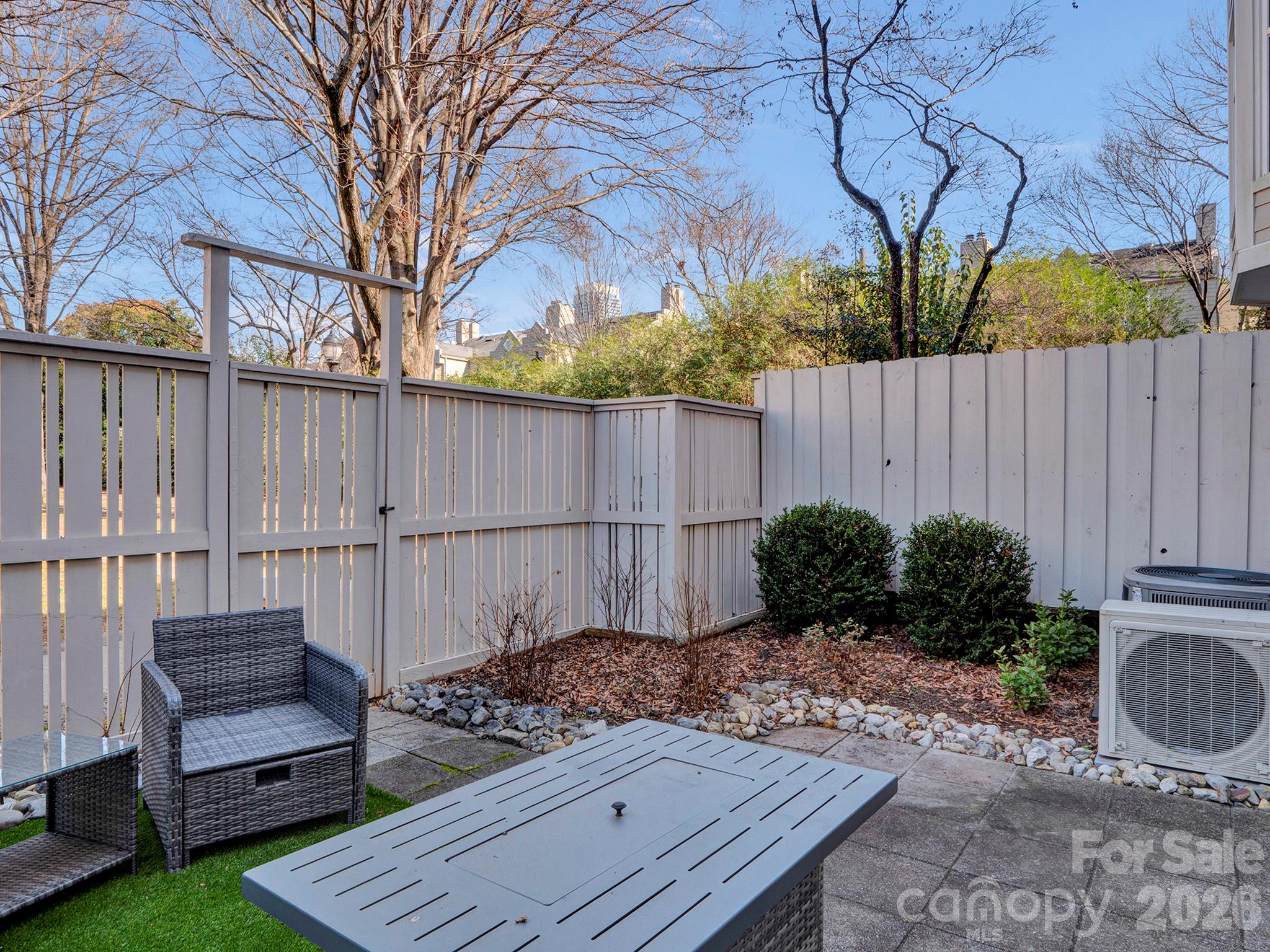 239 S Clarkson Street — Charlotte