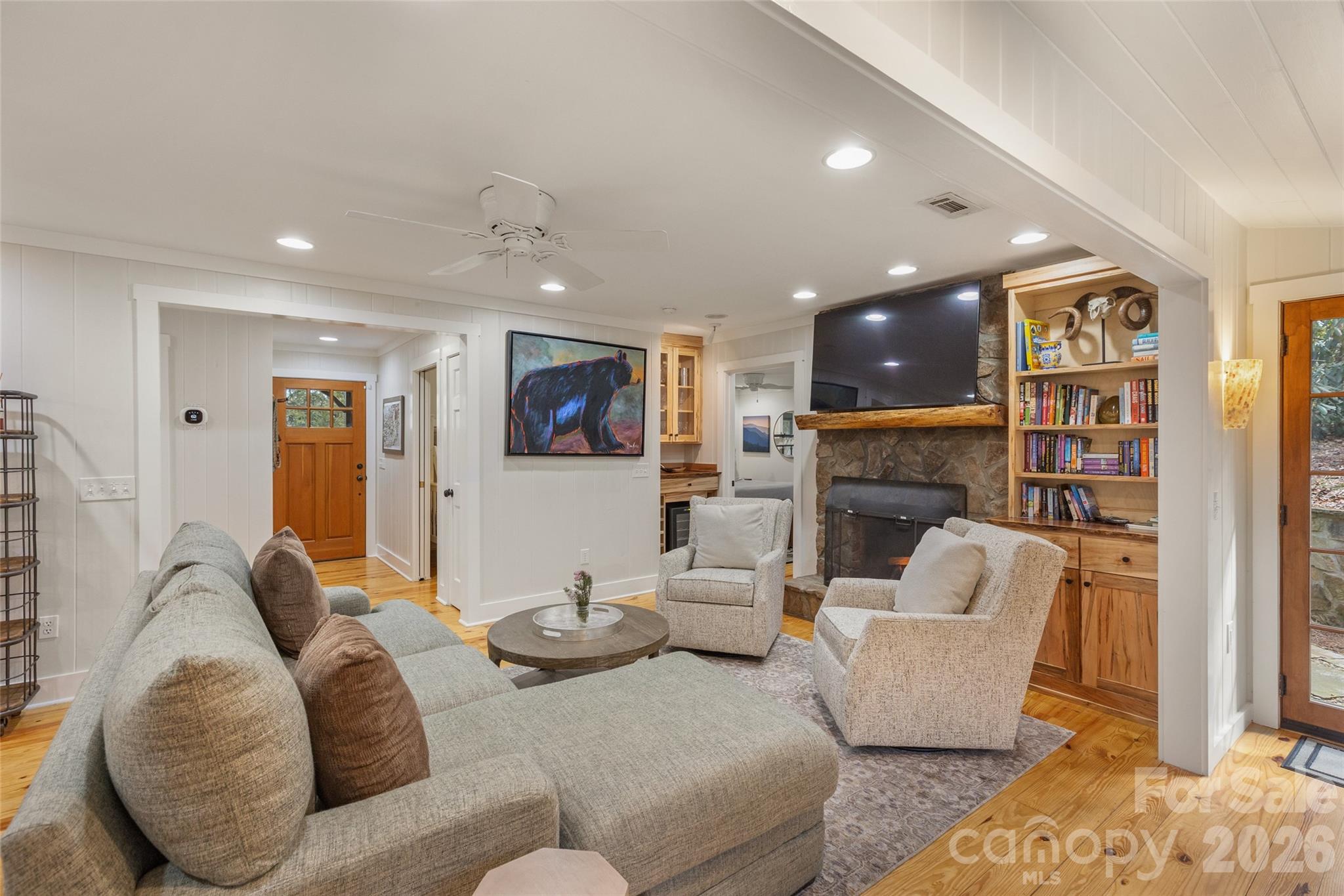 464 Franklin Road — Highlands