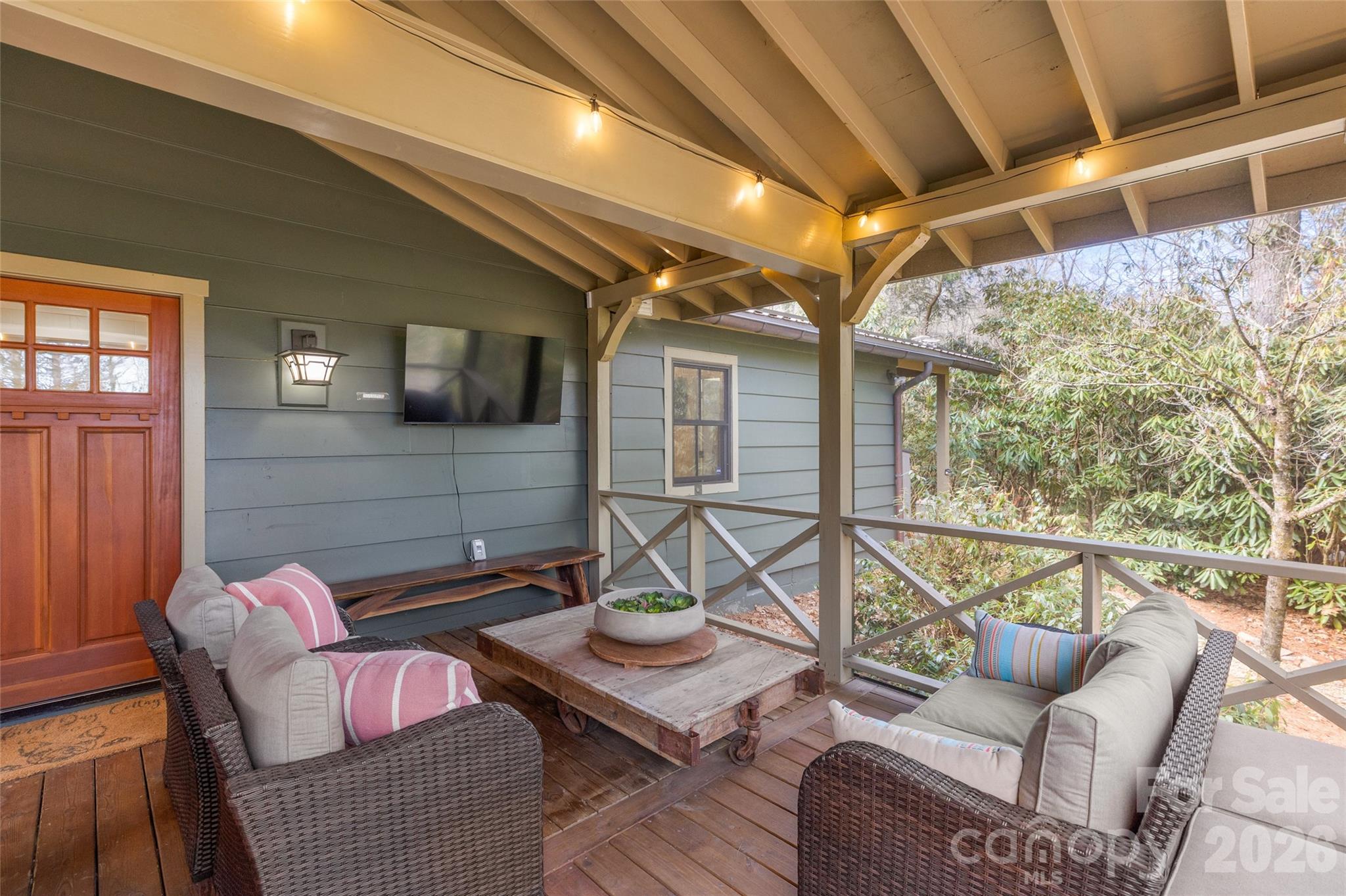464 Franklin Road — Highlands