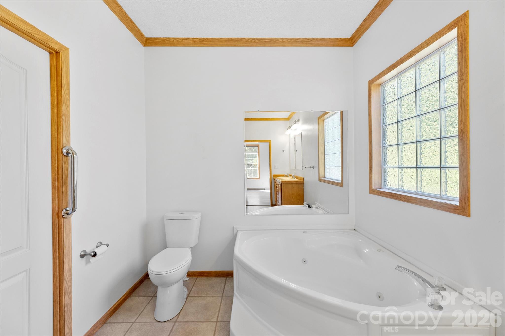 2411 Mission Road — York