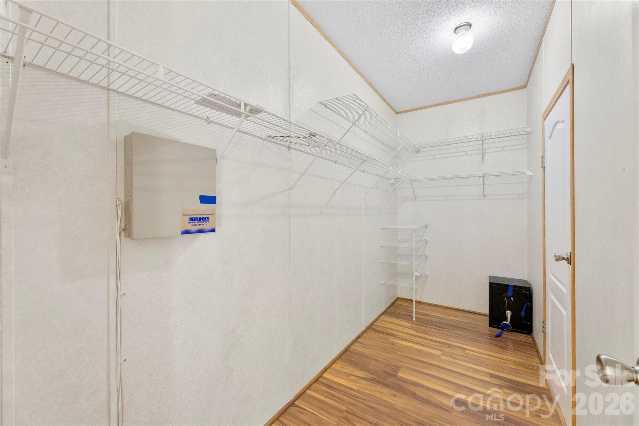 2411 Mission Road — York