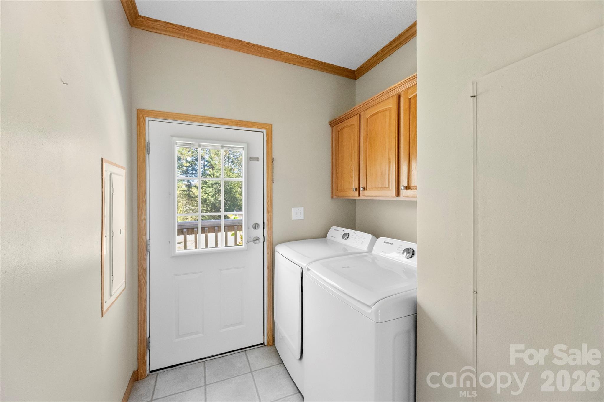 2411 Mission Road — York