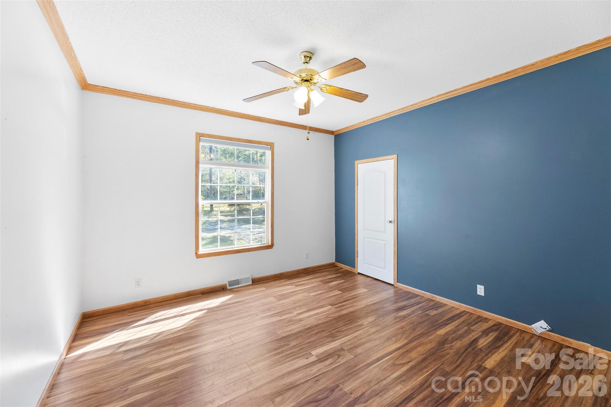 2411 Mission Road — York