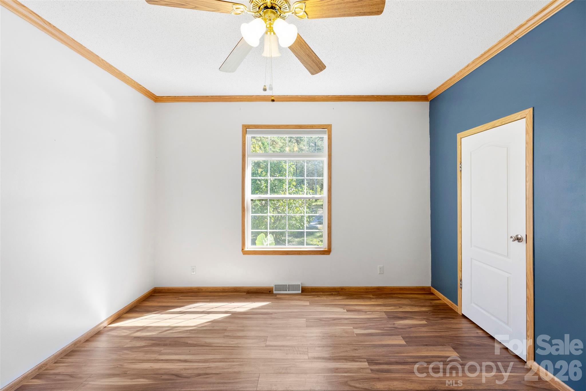 2411 Mission Road — York
