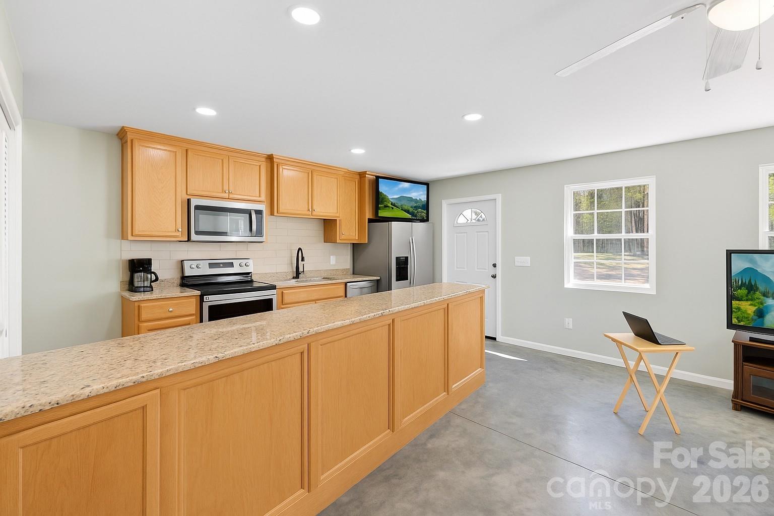 2411 Mission Road — York