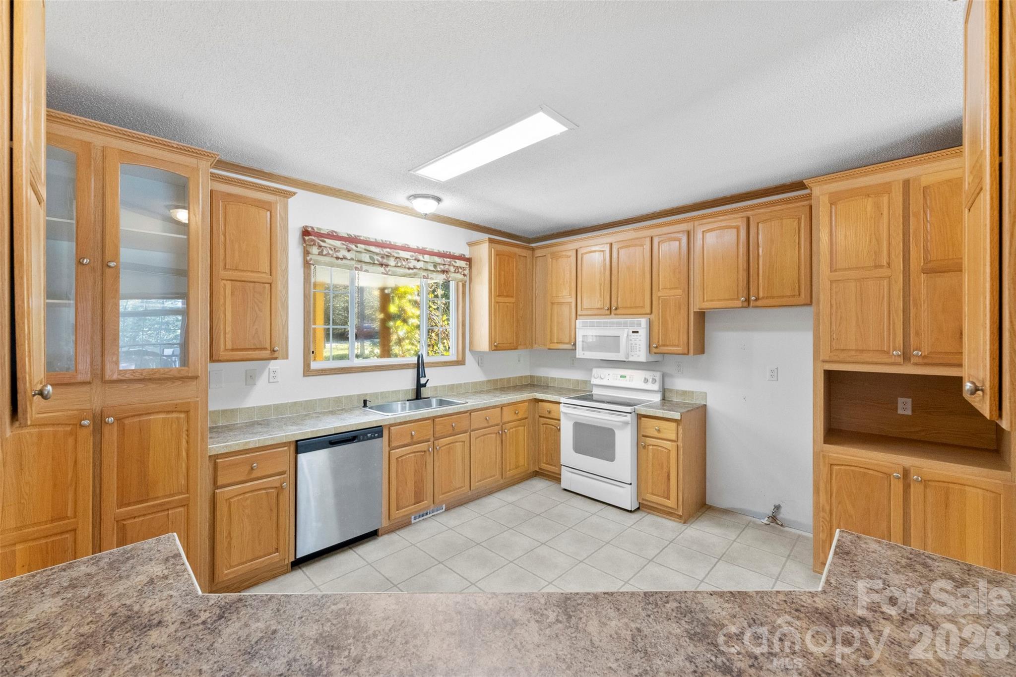 2411 Mission Road — York