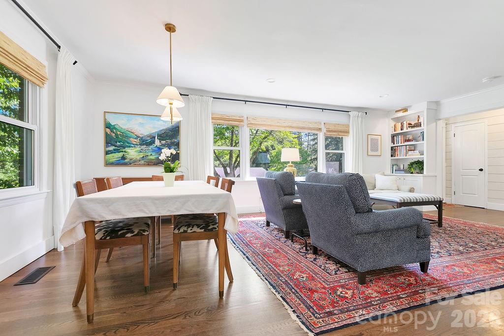 84 Far Hills Terrace — Brevard