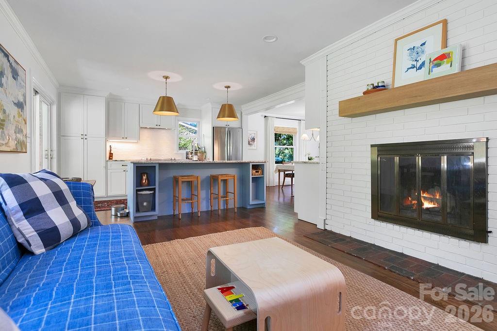 84 Far Hills Terrace — Brevard