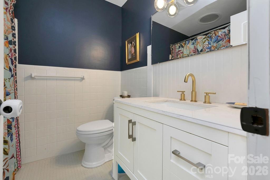 84 Far Hills Terrace — Brevard