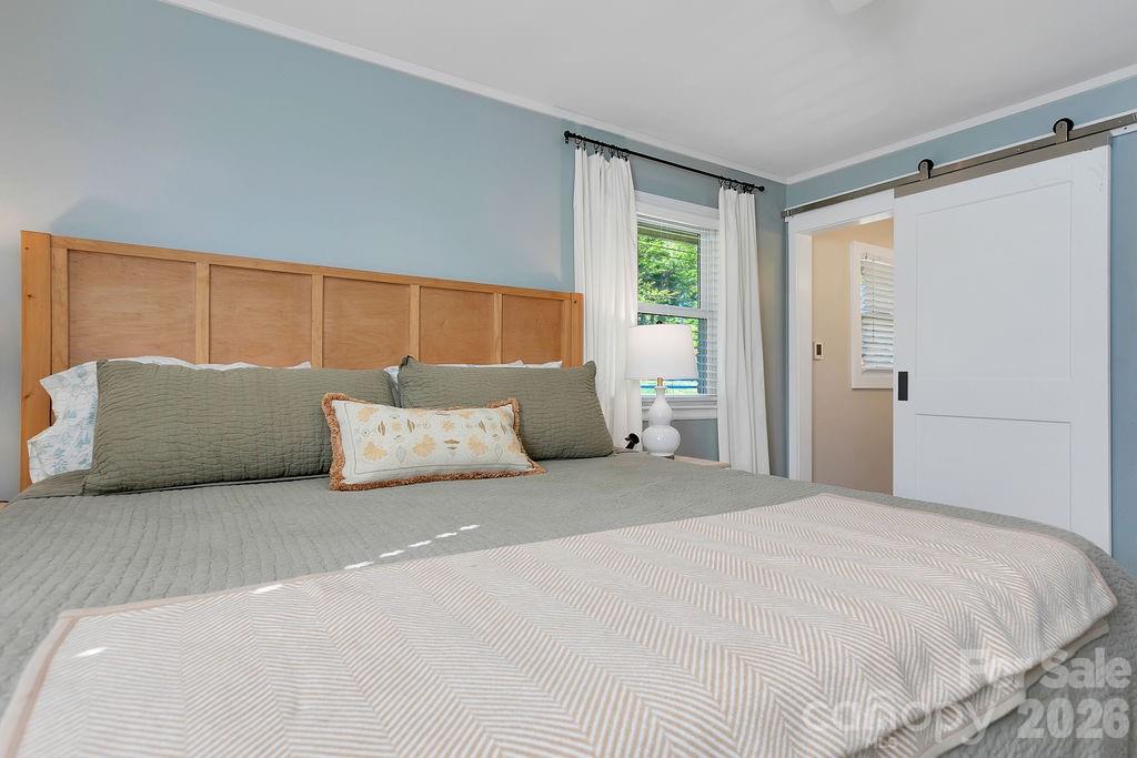 84 Far Hills Terrace — Brevard