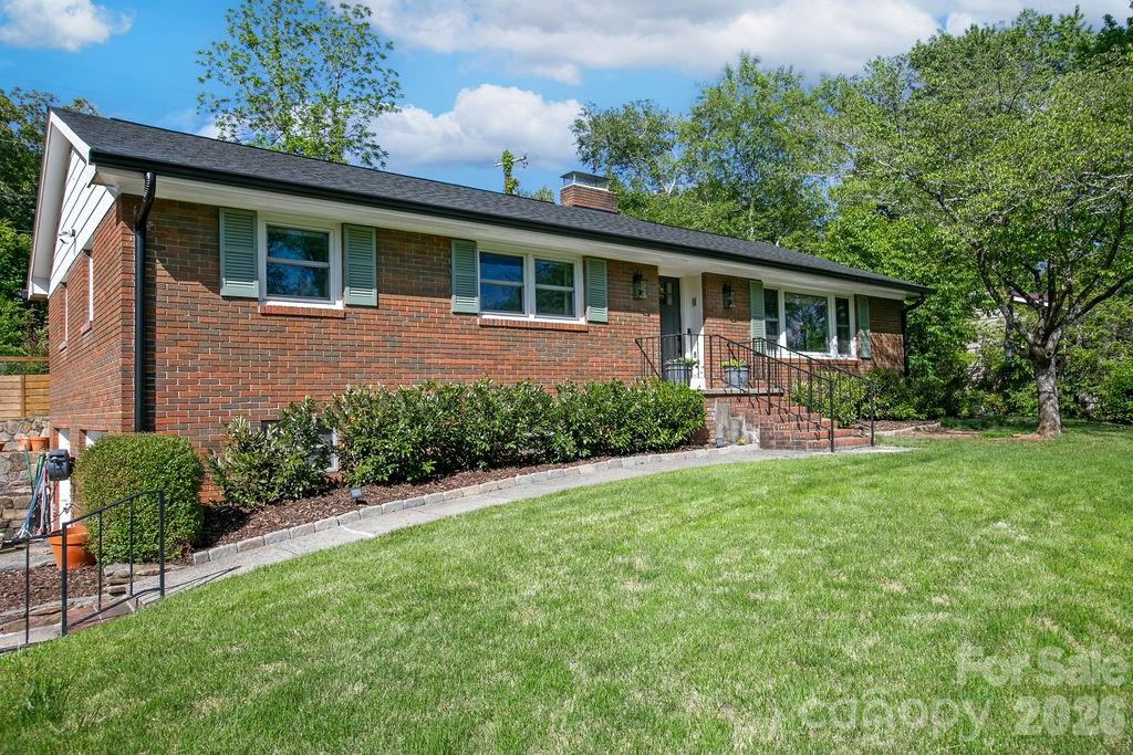 84 Far Hills Terrace — Brevard