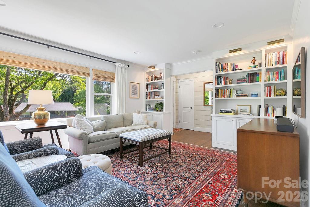84 Far Hills Terrace — Brevard