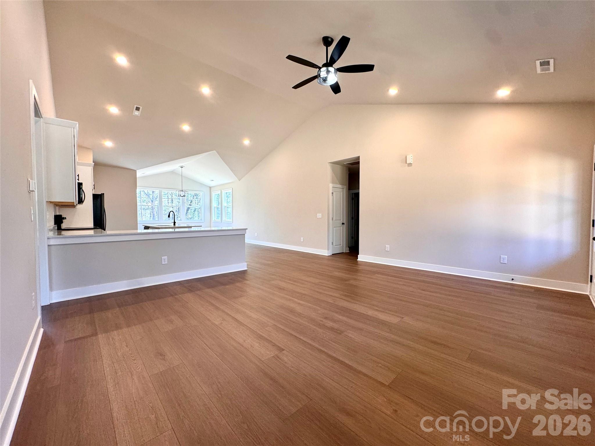 2426 Kimberly Avenue — Morganton