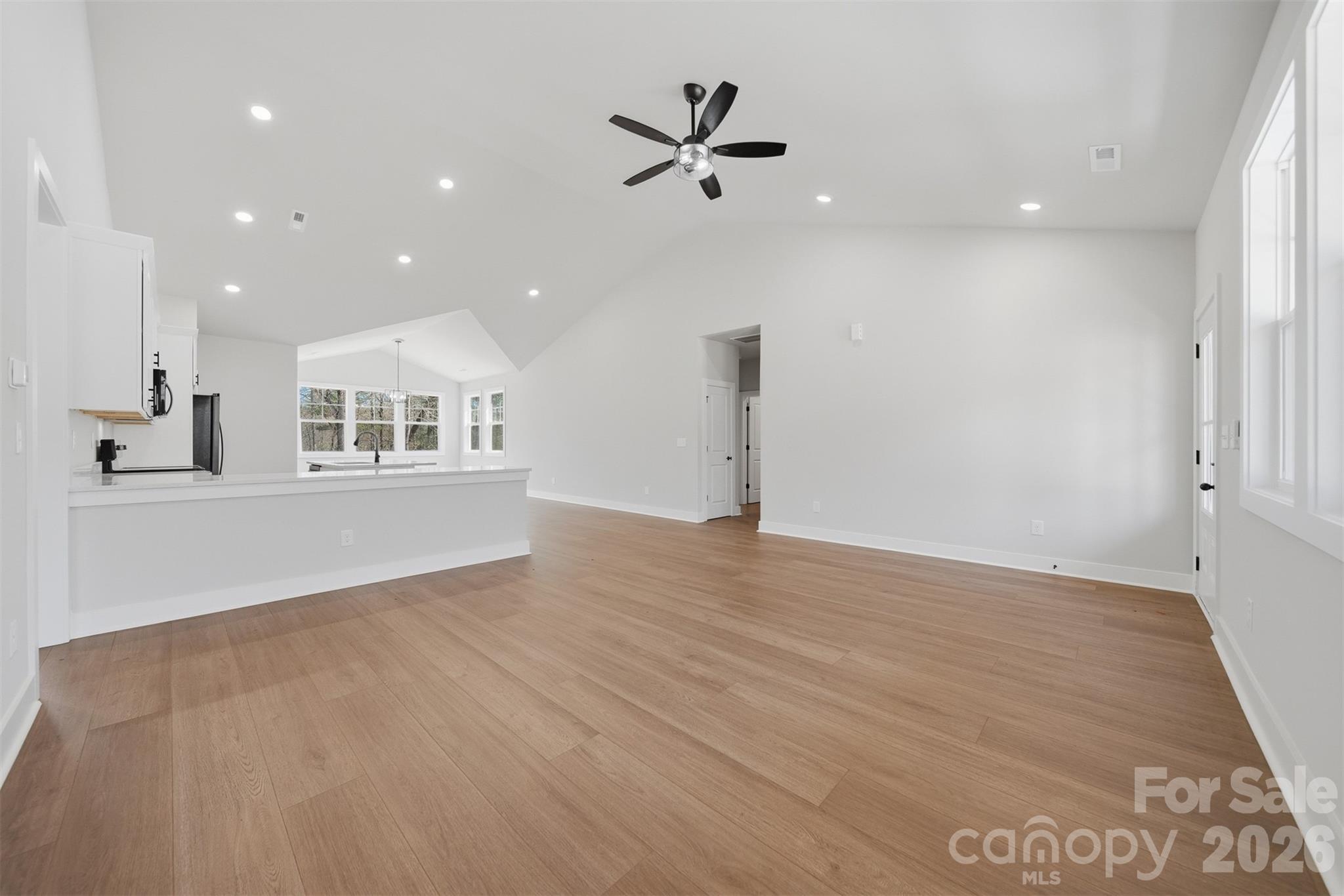 2426 Kimberly Avenue — Morganton