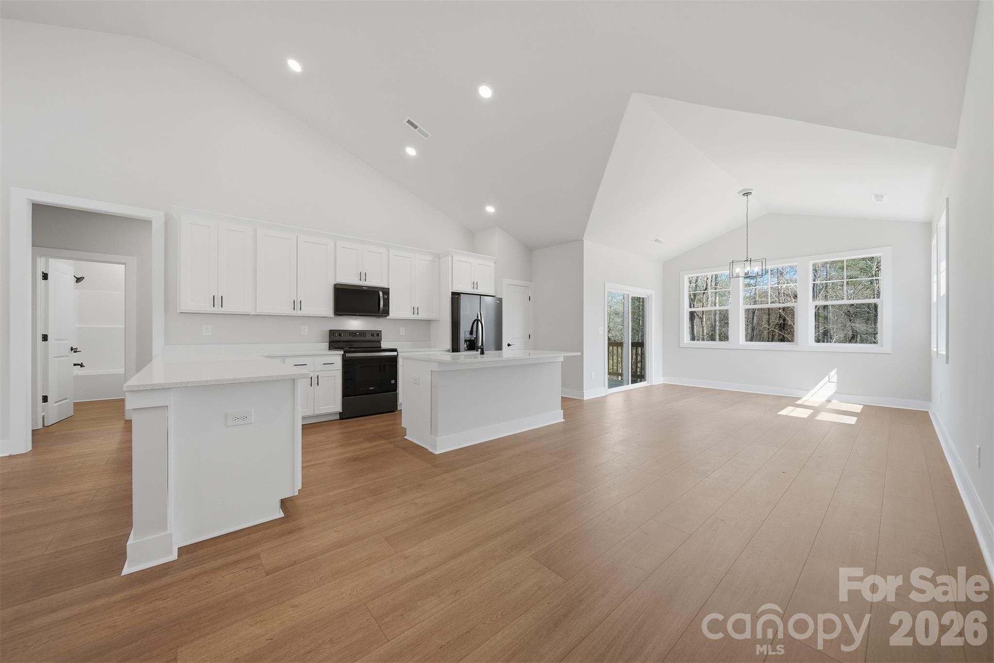 2426 Kimberly Avenue — Morganton