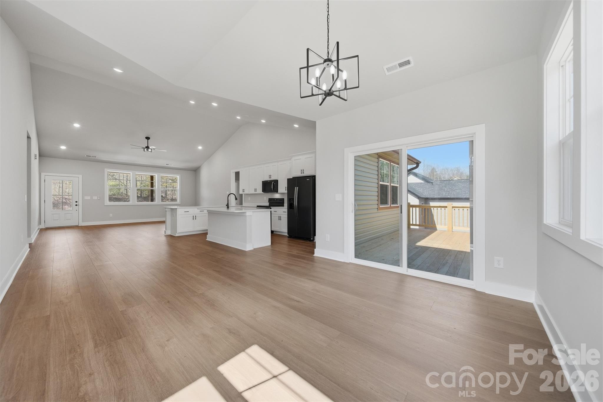 2426 Kimberly Avenue — Morganton