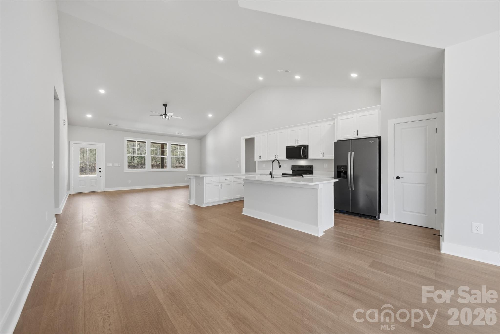 2426 Kimberly Avenue — Morganton