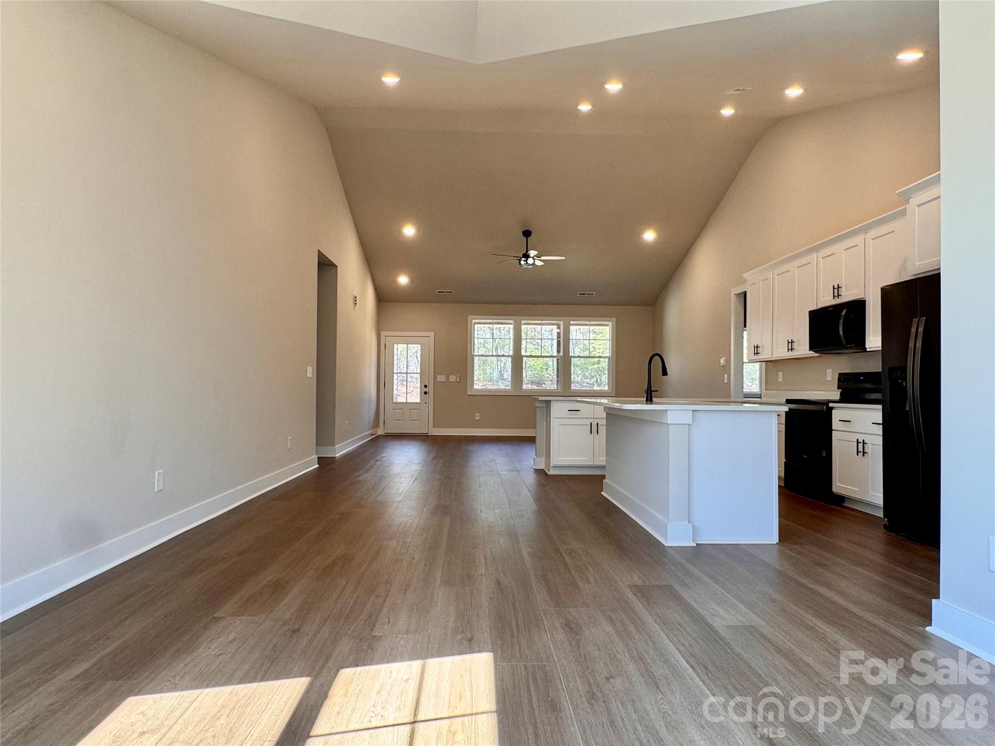 2426 Kimberly Avenue — Morganton