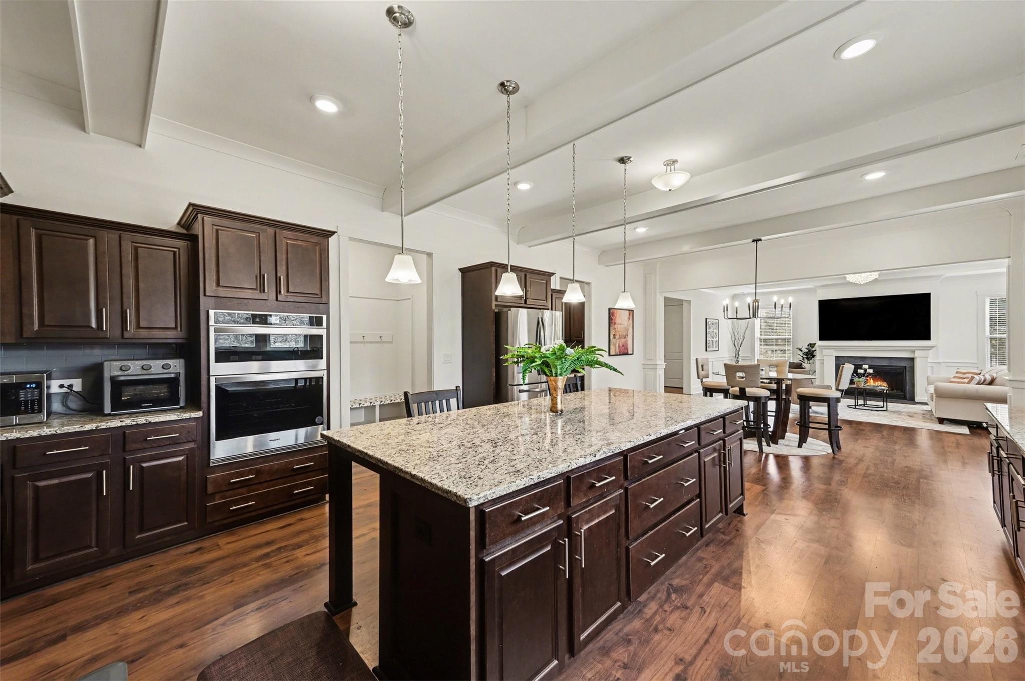 1310 Bershire Lane — Charlotte