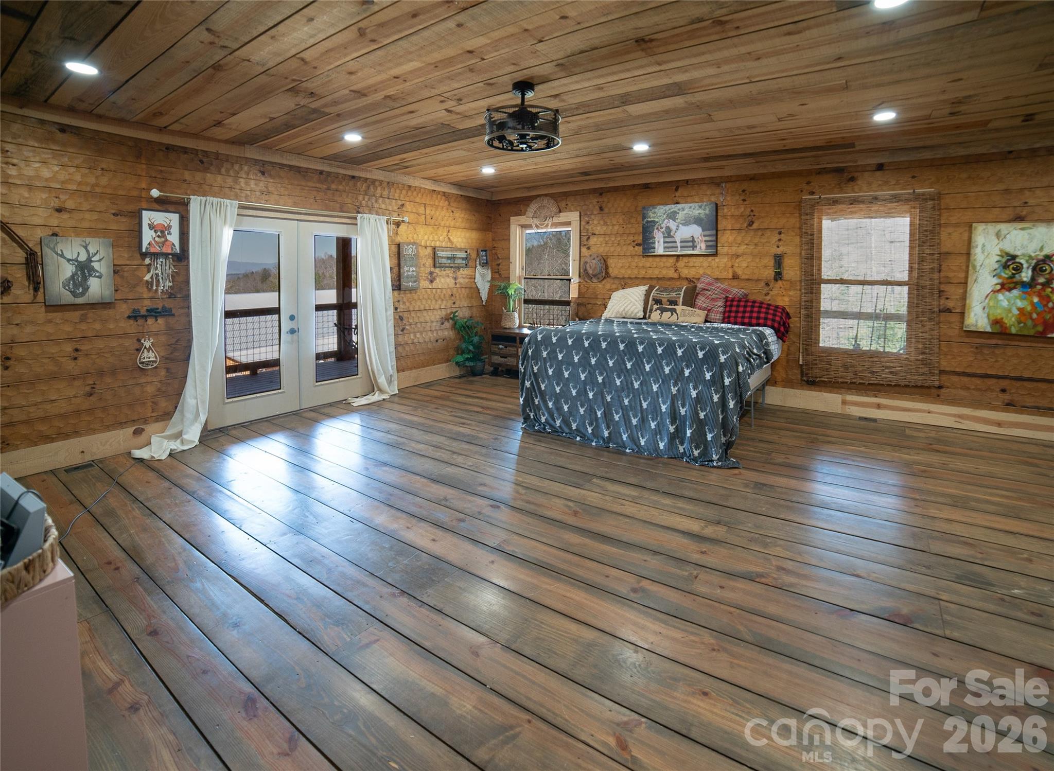 4885 Grandin Road — Lenoir