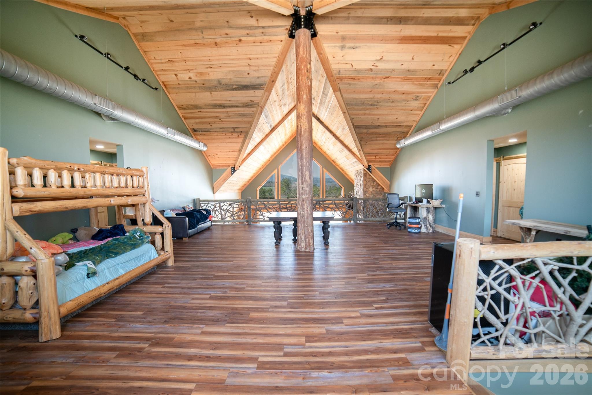 4885 Grandin Road — Lenoir