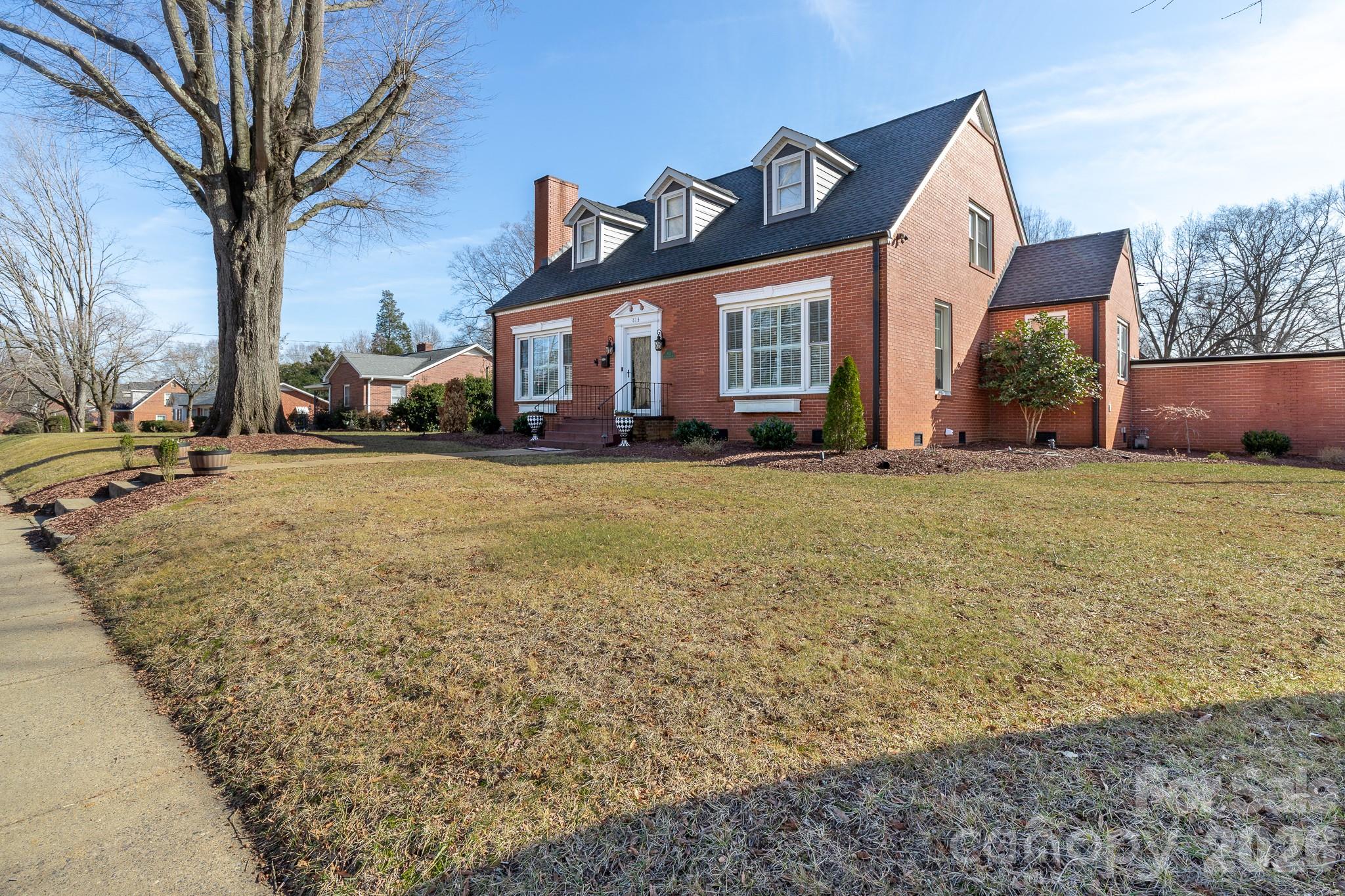 813 W Mountain Street — Kings Mountain