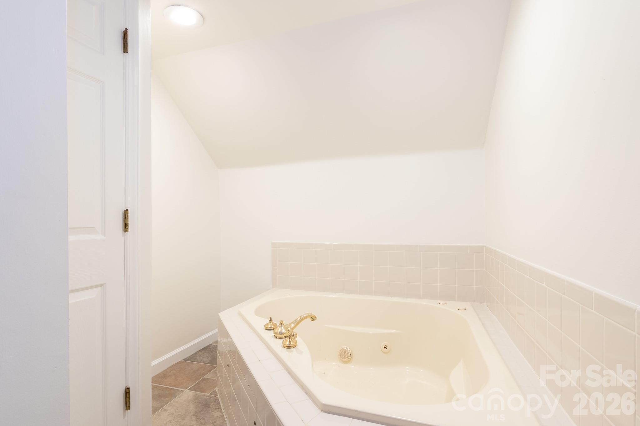 813 W Mountain Street — Kings Mountain