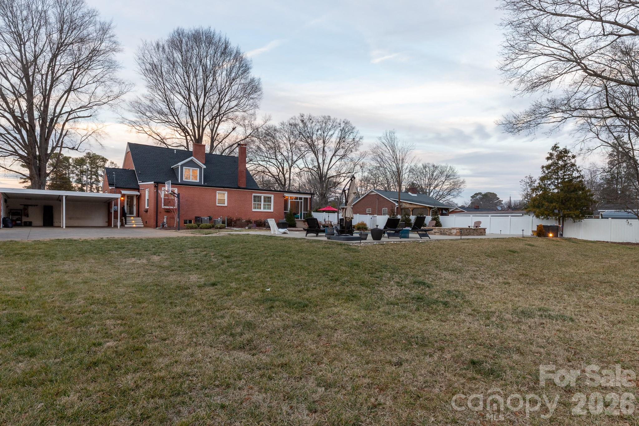 813 W Mountain Street — Kings Mountain