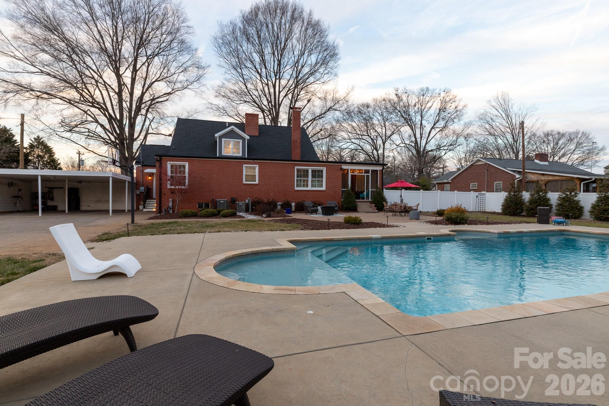 813 W Mountain Street — Kings Mountain