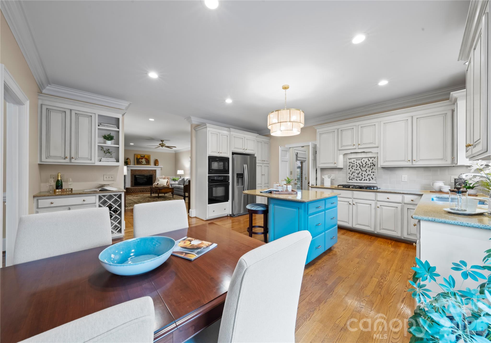 4026 Sharon View Road — Charlotte