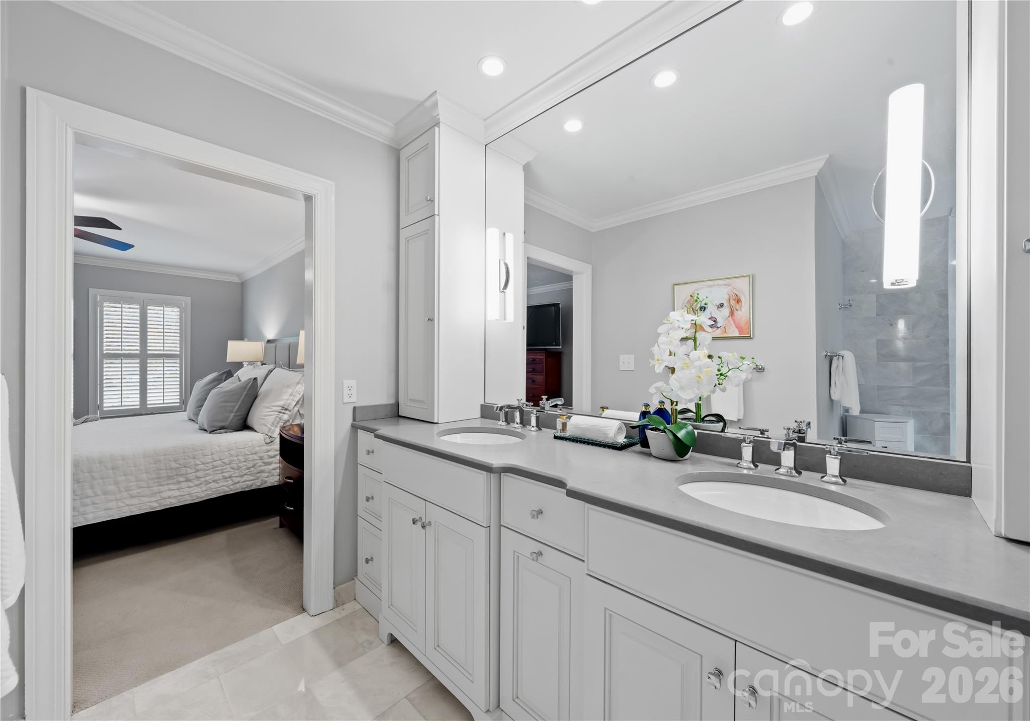 4026 Sharon View Road — Charlotte
