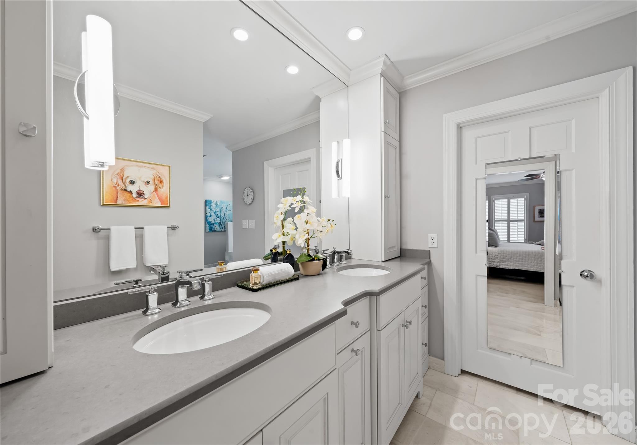 4026 Sharon View Road — Charlotte