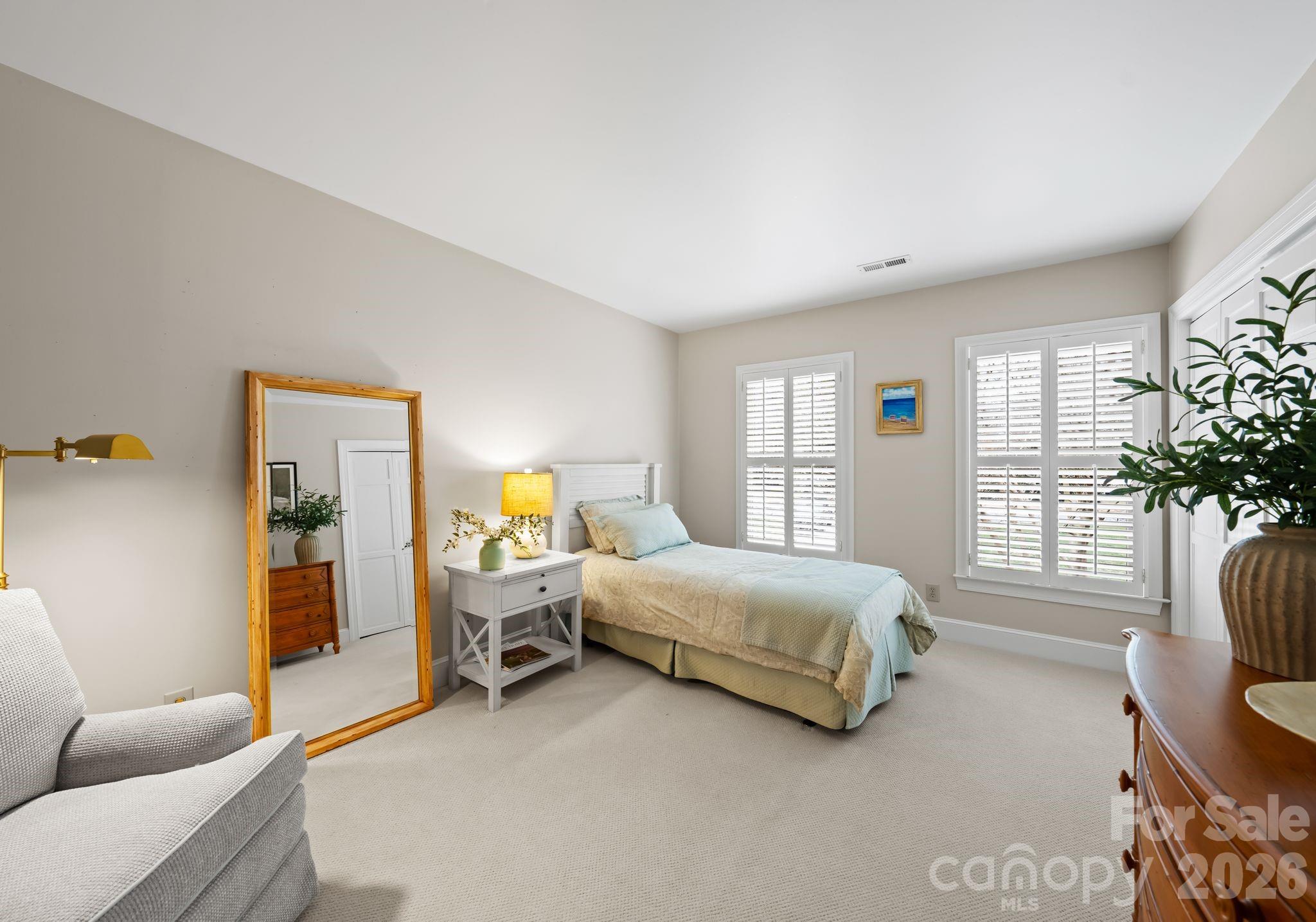4026 Sharon View Road — Charlotte