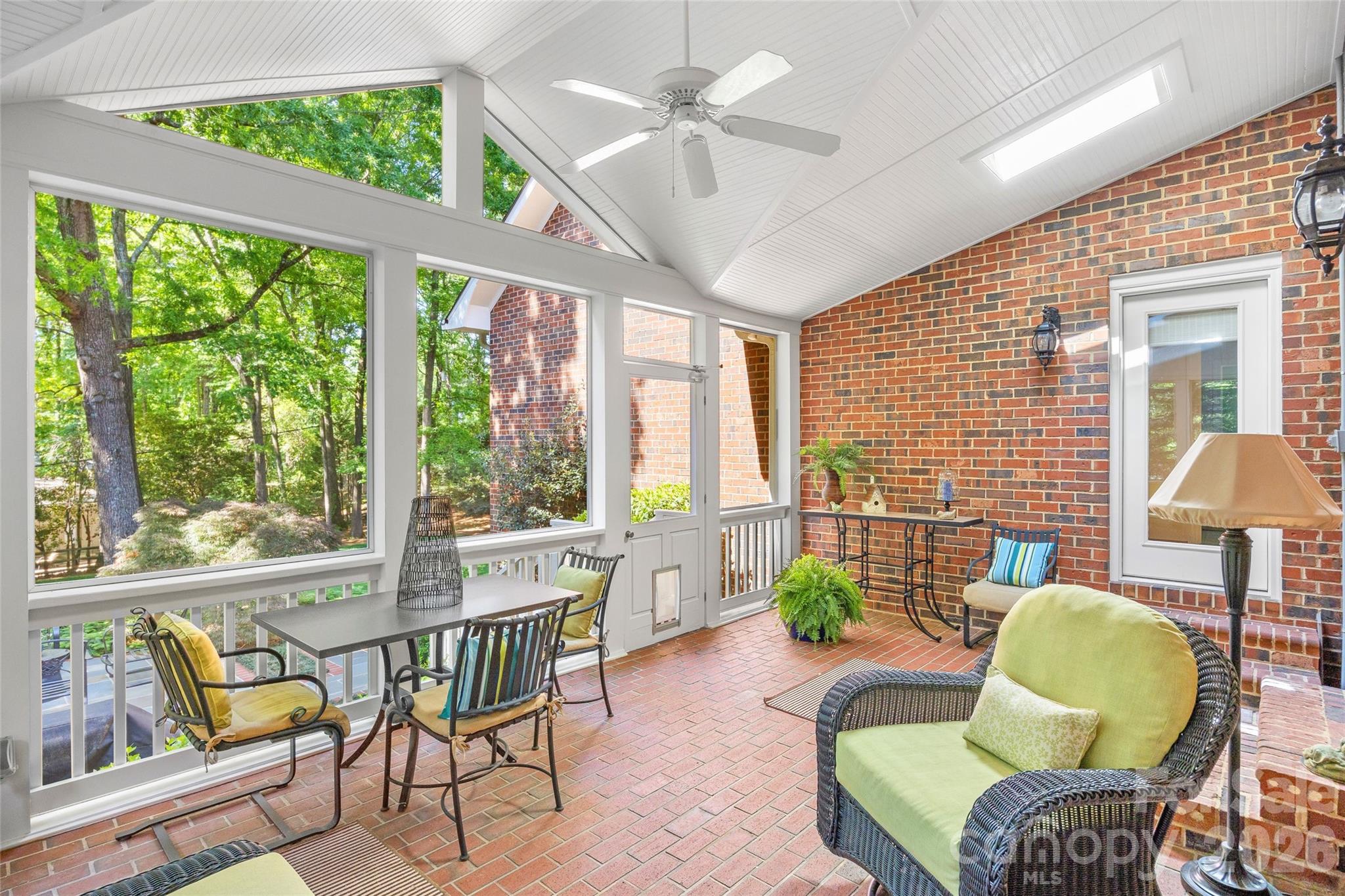 4026 Sharon View Road — Charlotte