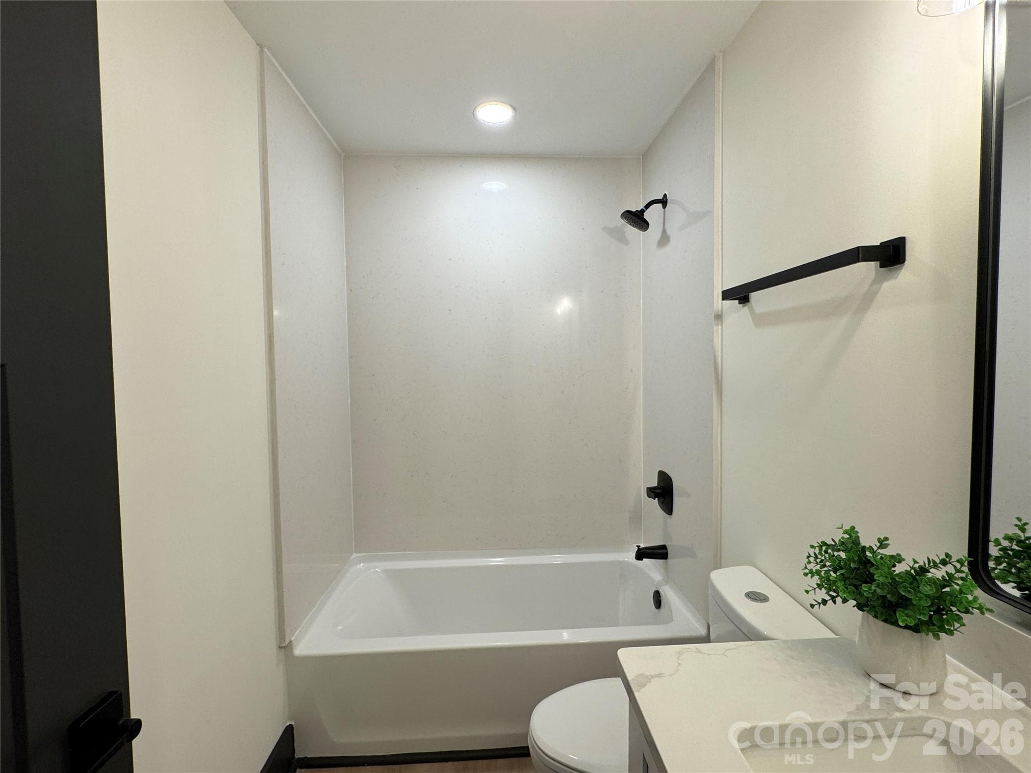 5916 Griffith Road — Monroe