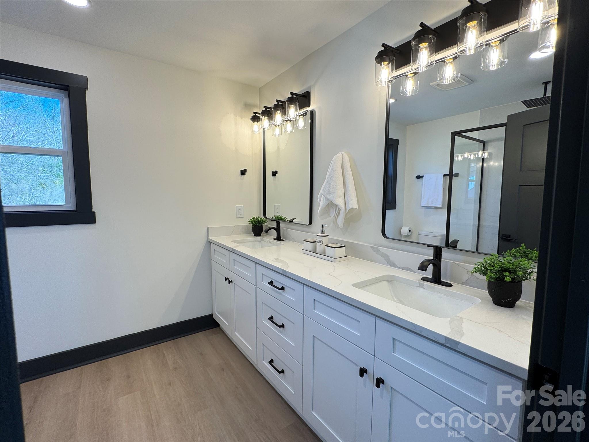 5916 Griffith Road — Monroe