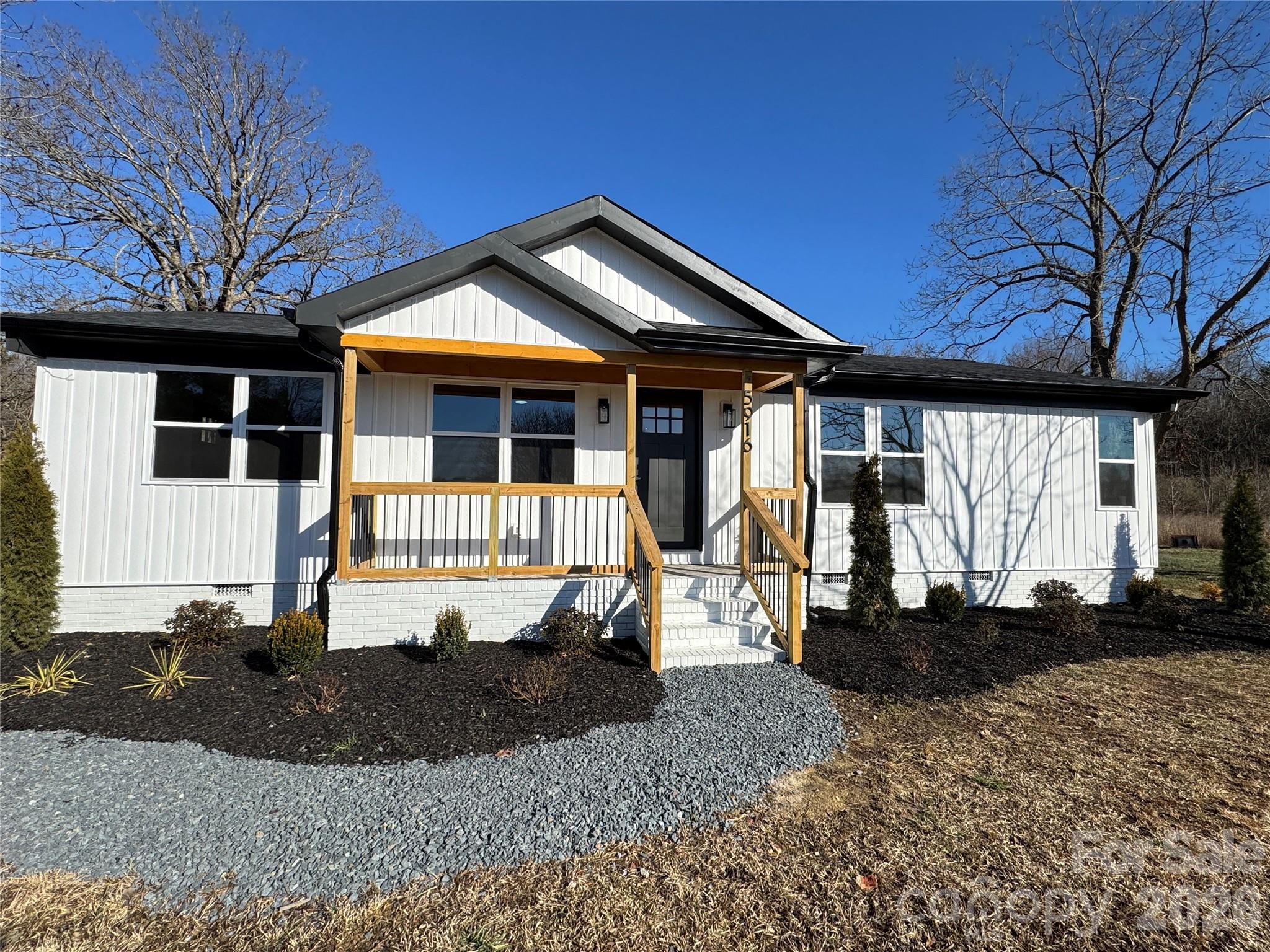 5916 Griffith Road — Monroe