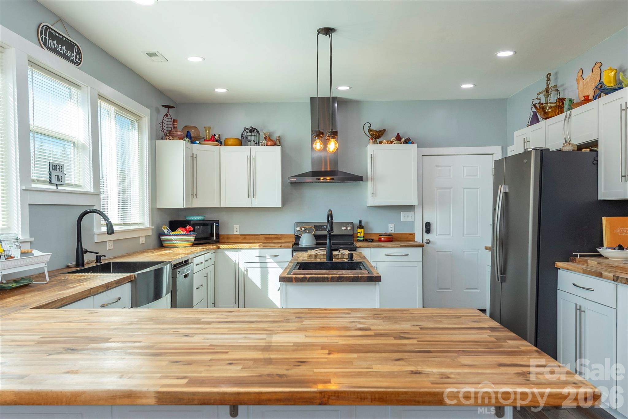 622 Rutherford Drive — Nebo
