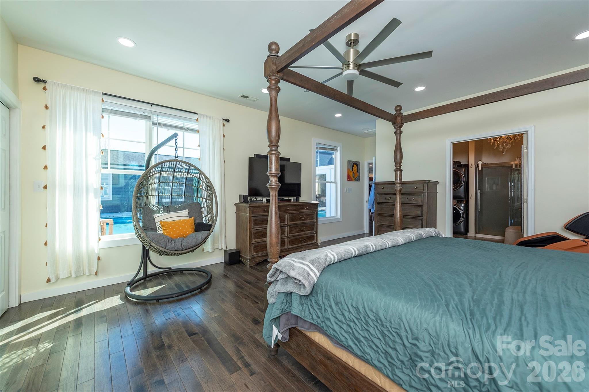 622 Rutherford Drive — Nebo