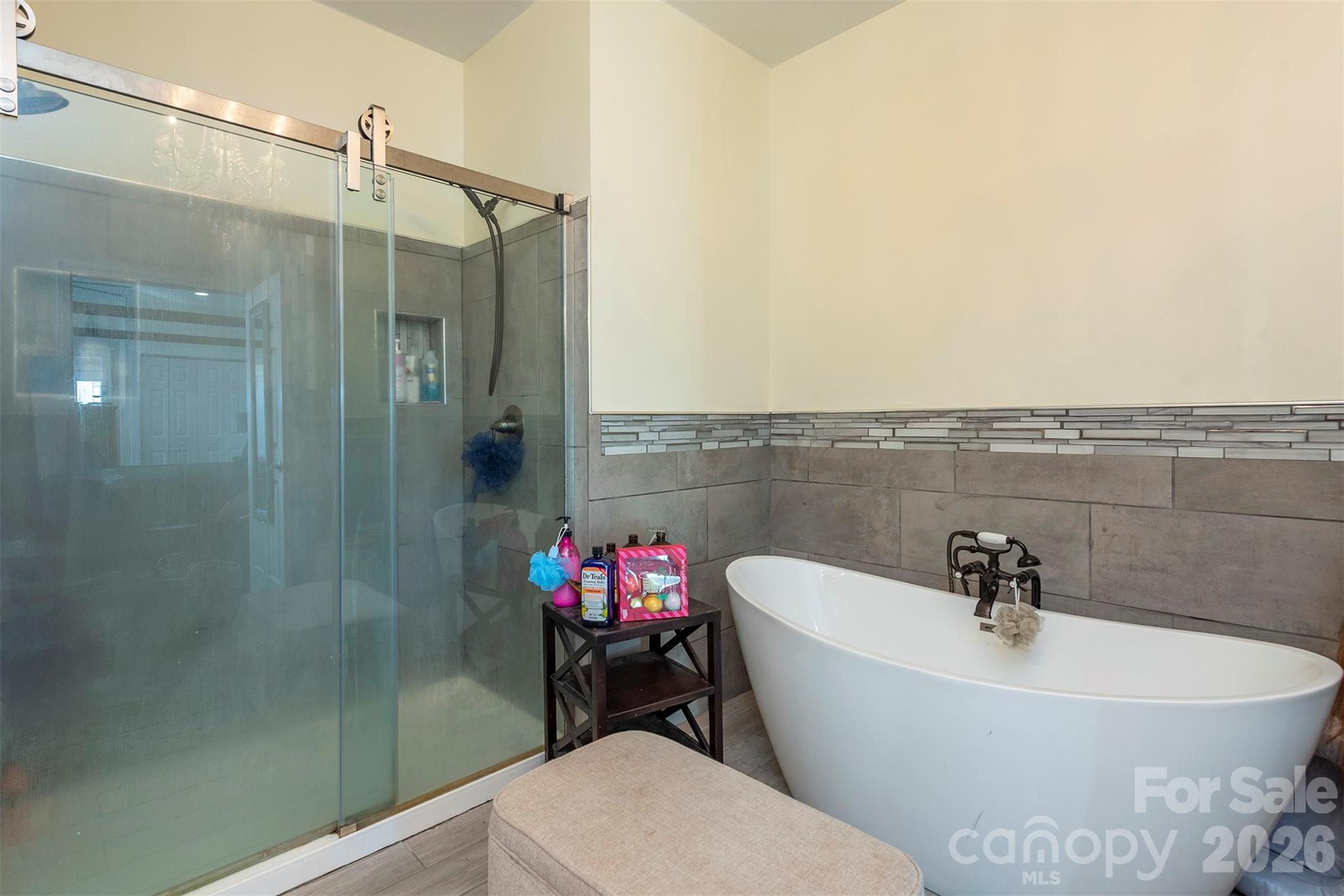622 Rutherford Drive — Nebo